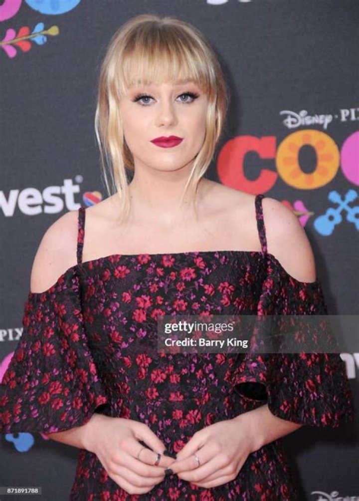 Actress DeVore Ledridge