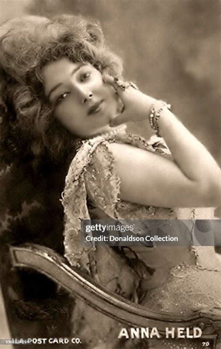 Anna Held