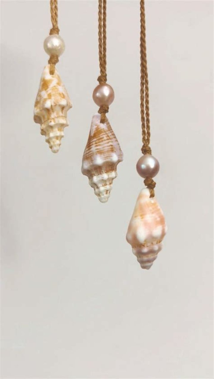 Can shell necklaces get wet?