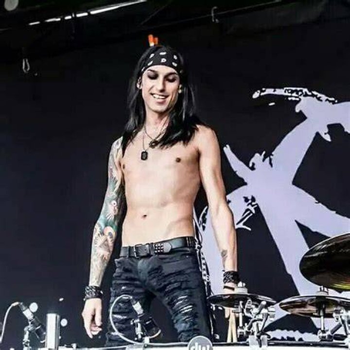 Christian Coma Biography