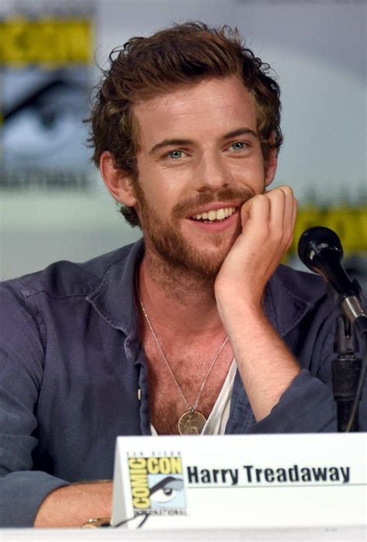 Harry Treadaway Net Worth