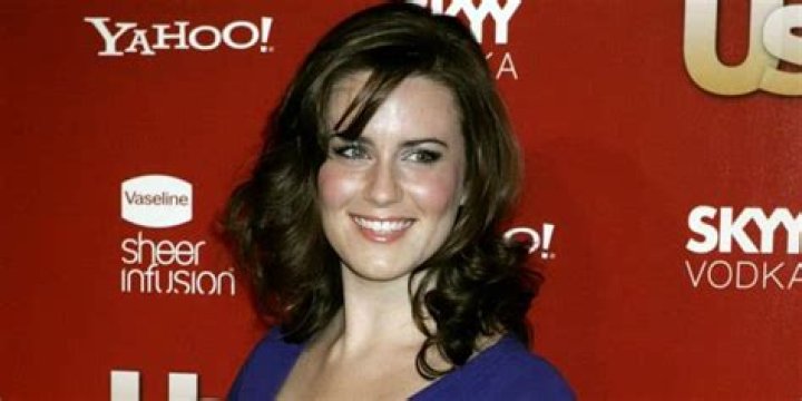 Katie Featherston Net Worth