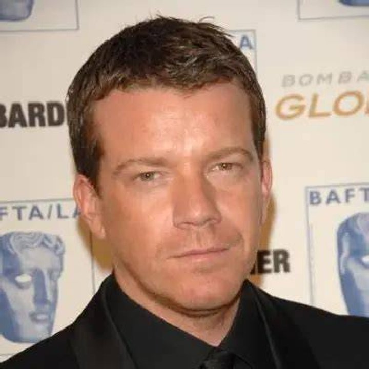 Max Beesley Net Worth