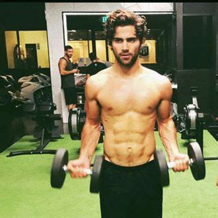 Max Ehrich Age, Weight, Height, Measurements