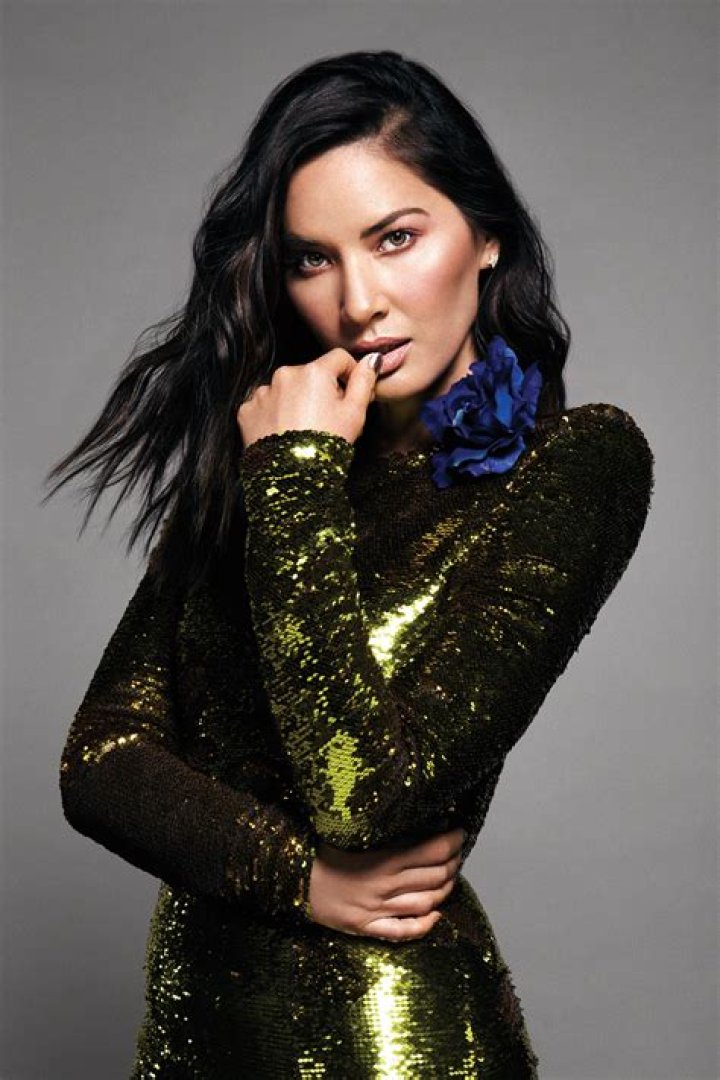 Olivia-Munn-wallpaper