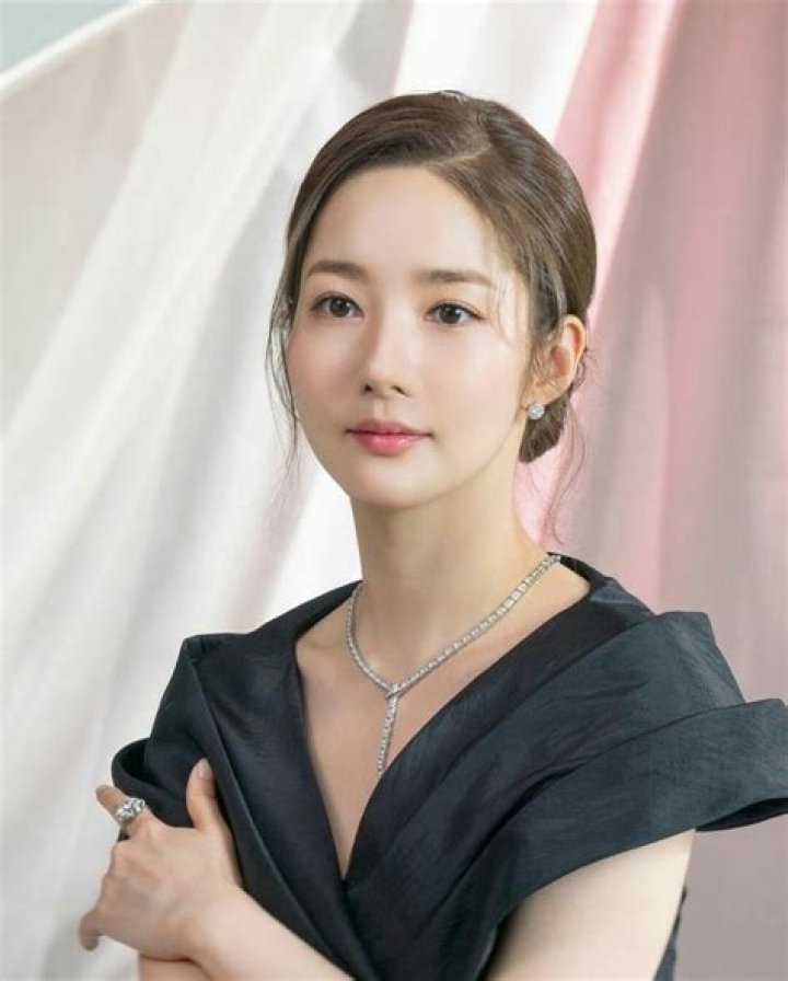 Park Min-young