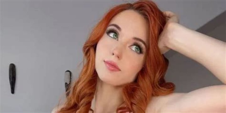 Streamer Amouranth